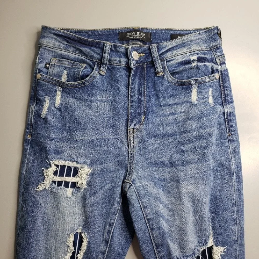 Judy Blue Jeans Skinny Fit Distressed Patchwork Medium Wash‎ Stretch Size 25